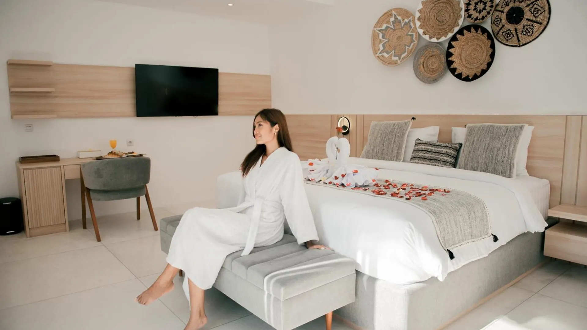 Seminyak Vila 4Bedroom Near Beach Lafavela Villa