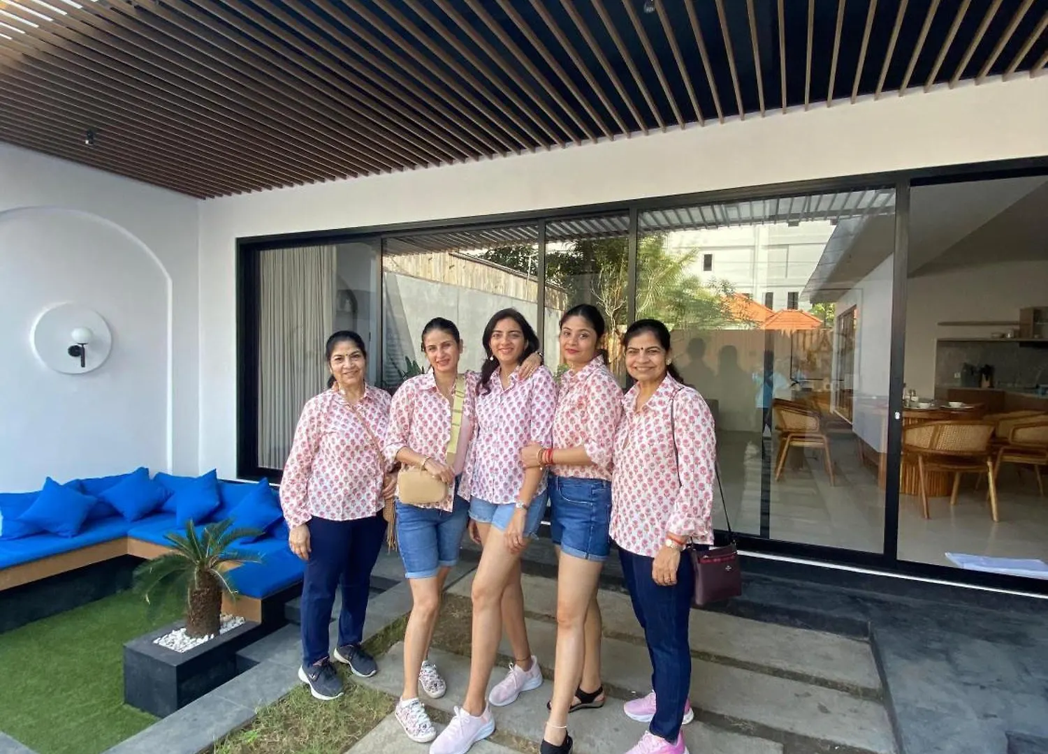 Seminyak Vila 4Bedroom Near Beach Lafavela 0*, スミニャック